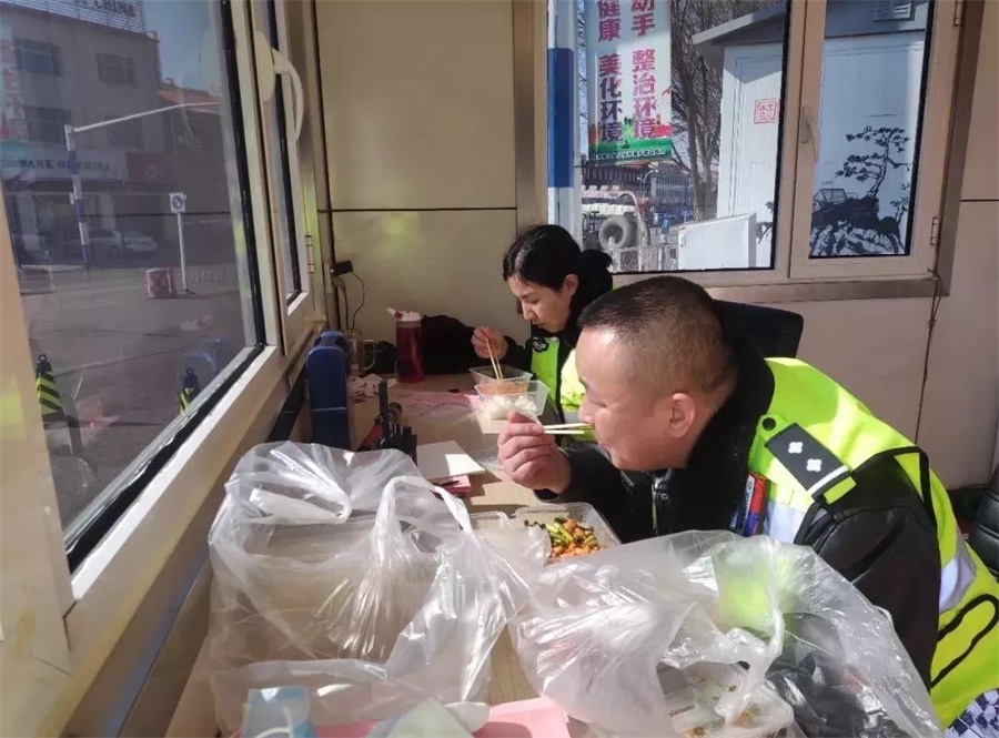 重庆与郑州疫情最新动态公告