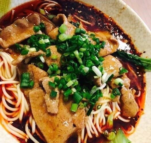 重庆坚决筑牢疫情防控防线，全力守护山城安全