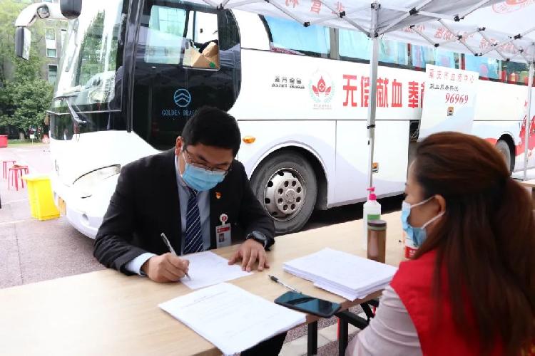 重庆应对成都疫情挑战的策略与行动