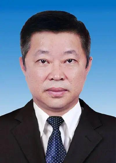 西宁水利厅厅长，城市水利建设的领航者
