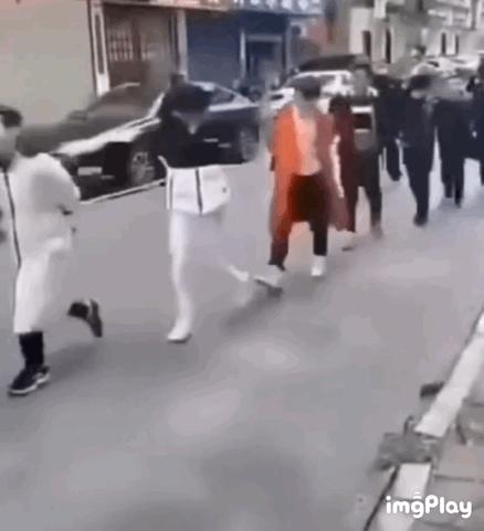 上海疫情游街现象引发探讨