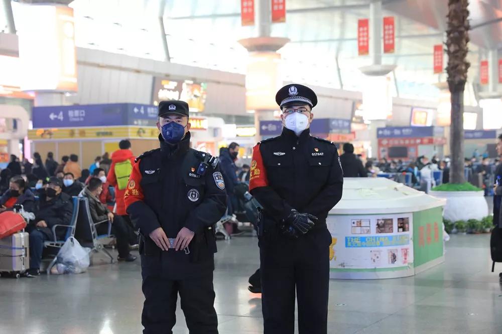 上海与天津疫情挑战与应对策略