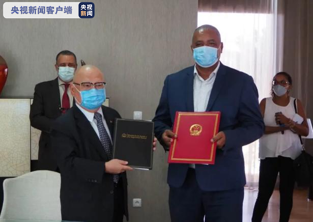 上海与长沙疫情动态，城市抗疫进展与观察