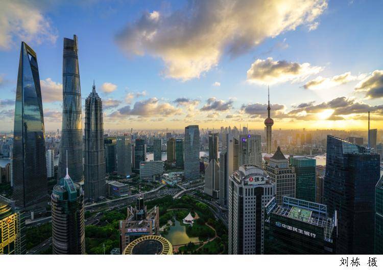 上海与台北疫情形势的严峻挑战