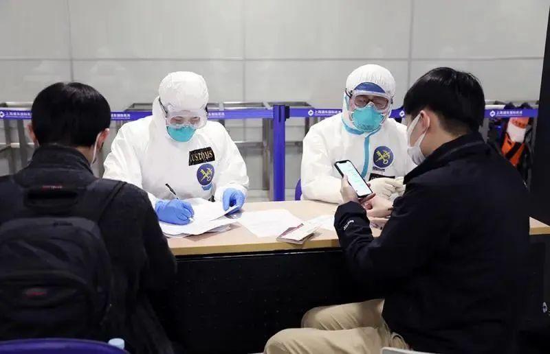 上海与香港疫情动态，城市挑战与机遇交汇报道