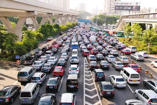 广州高速交警发布绕行攻略，助驾驶者巧妙规避交通拥堵攻略