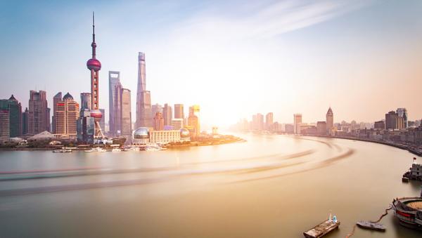 上海解封曙光照亮重生之路，2020年的希望与新生