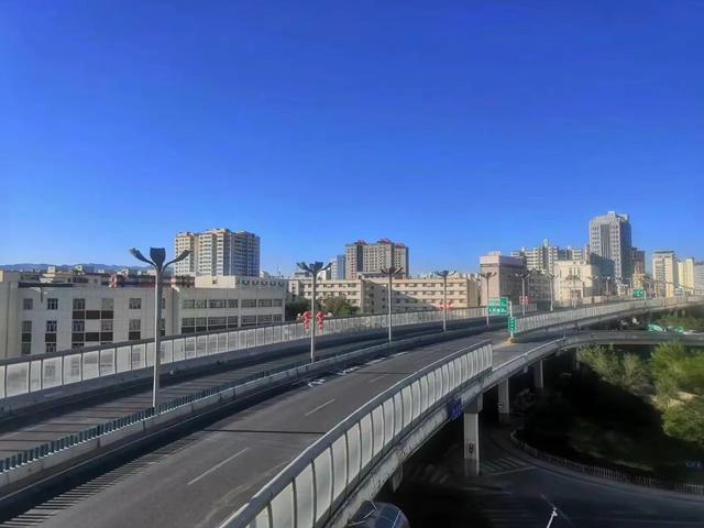 乌鲁木齐解封时刻，城市生机重现