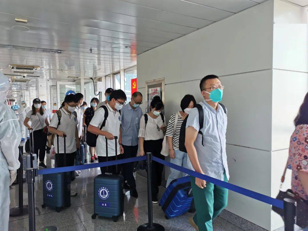 乌鲁木齐机场疫情防控指挥，筑牢空中门户的铜墙铁壁