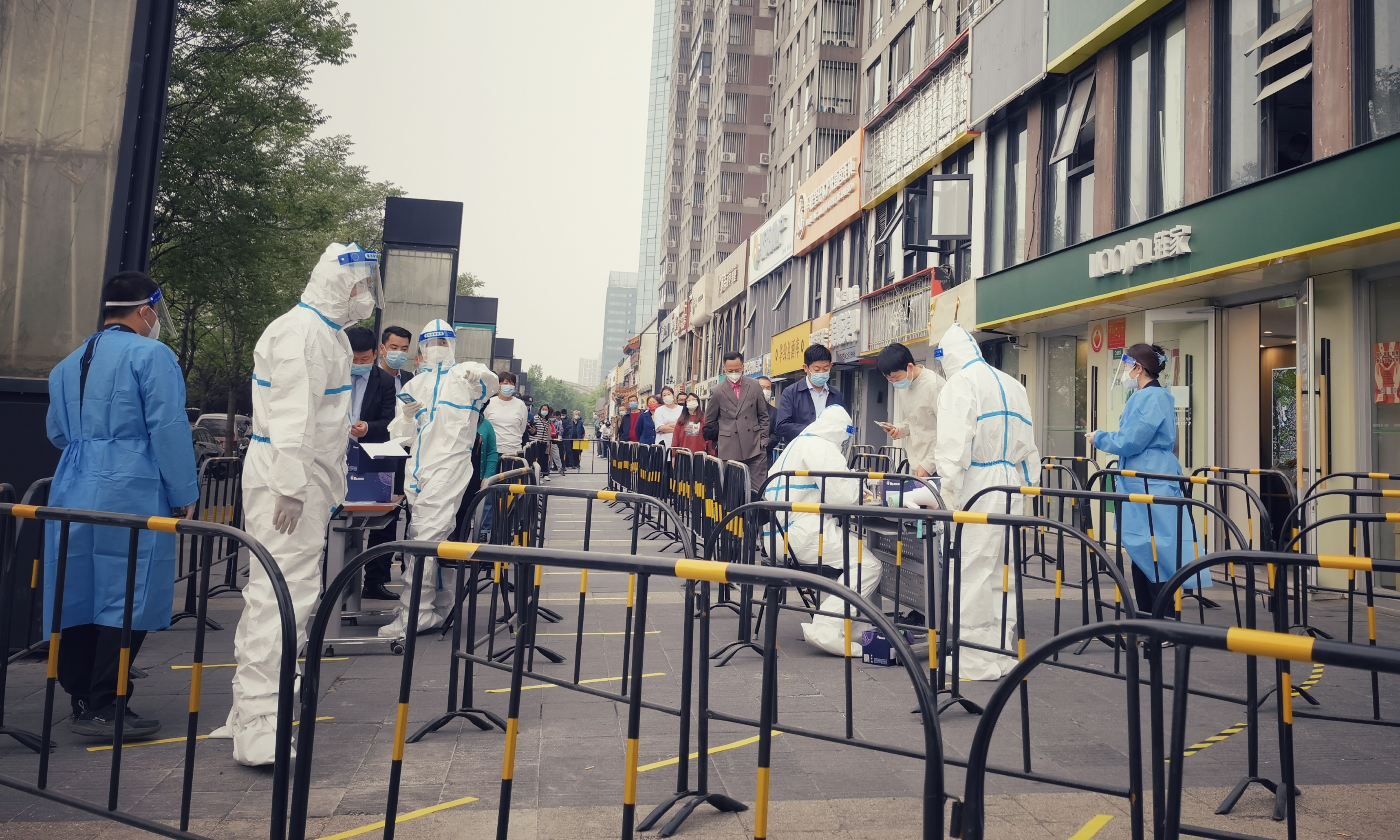 北京抗疫纪实，疫情期间的多次封控与城市韧性