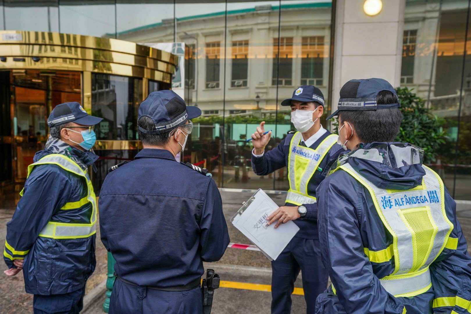 香港疫情下的海关防线，守护与挑战并存