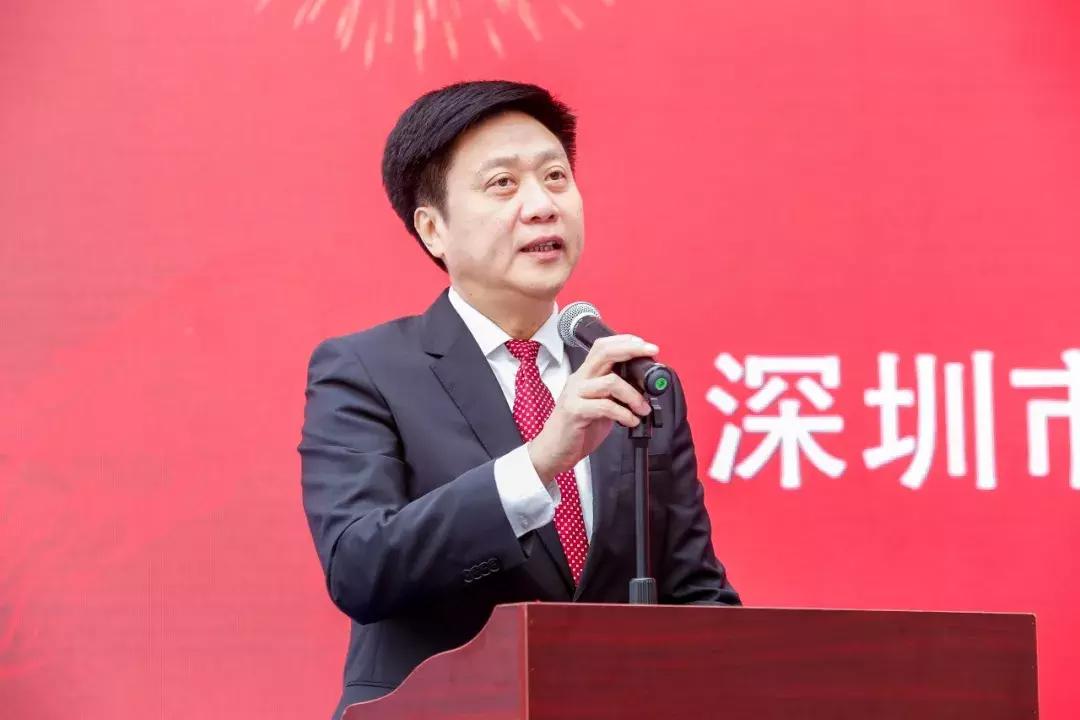 上海卫健委主任的简单介绍