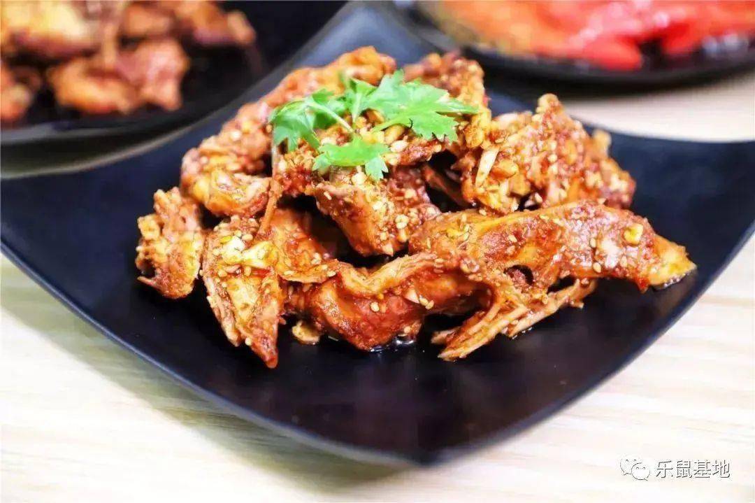【沈阳鸡架上热搜,沈阳鸡架为啥火了】