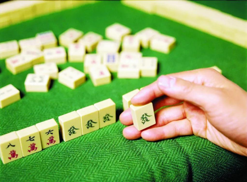 分享干货“手机麻将机怎么控制输赢”其实确实有挂